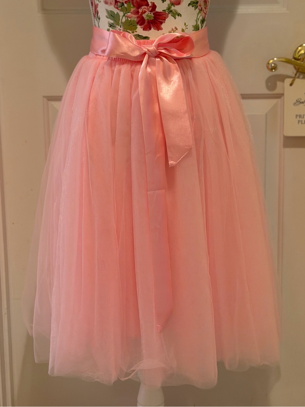 Women’s Classic Pink Tulle Skirt with Satin Waist Tie - size M